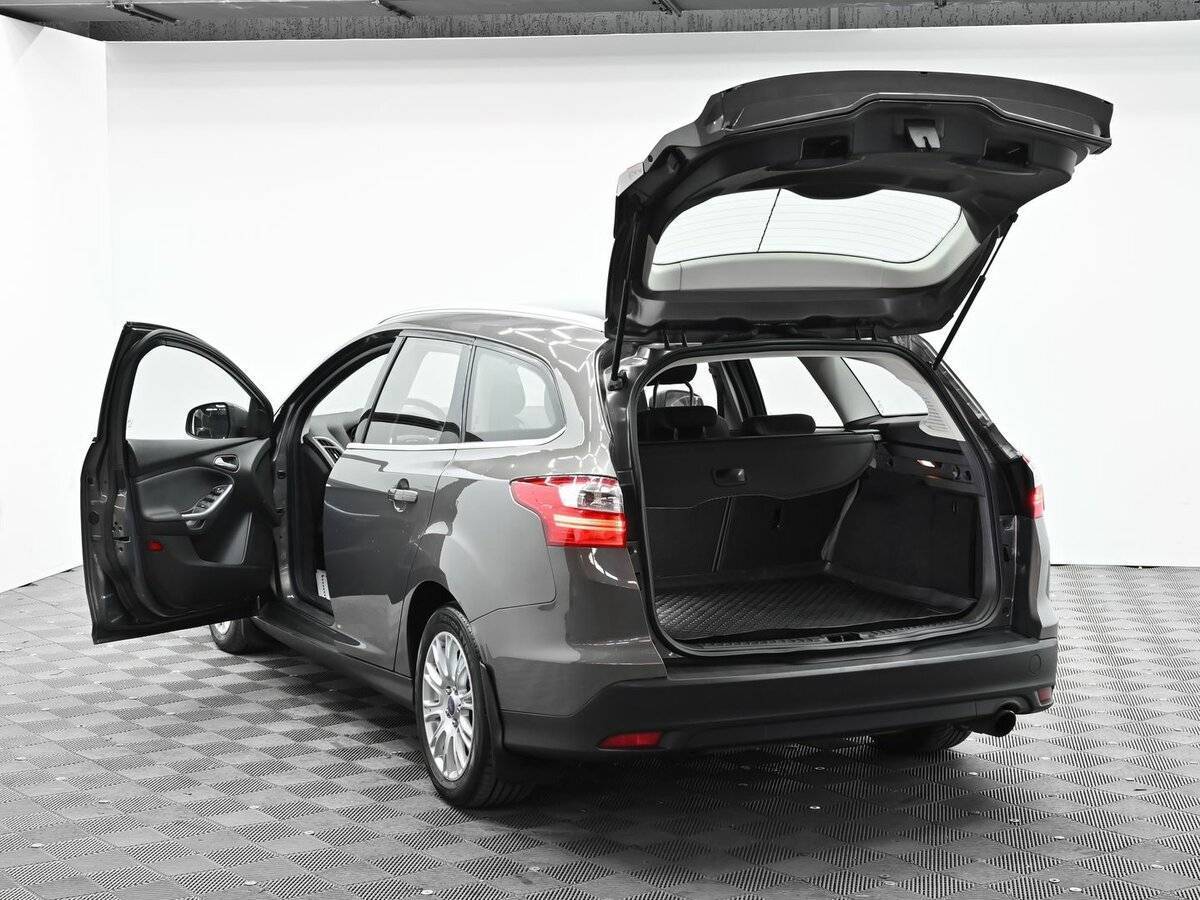 Купить Ford Focus с пробегом. Фото: #4