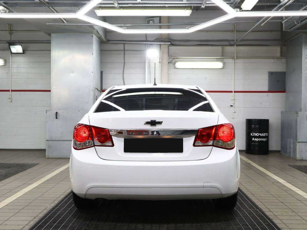 Купить Chevrolet Cruze с пробегом. Фото: #3