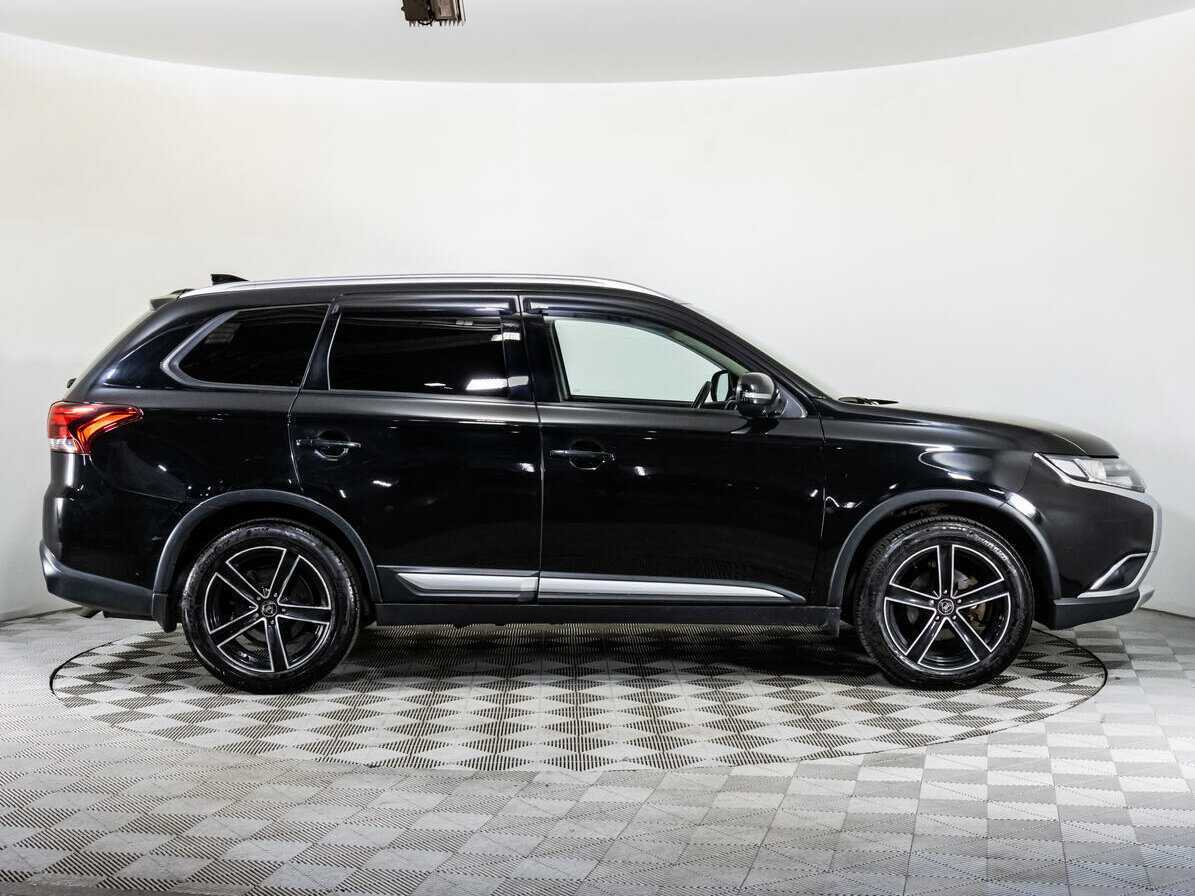 Купить Mitsubishi Outlander с пробегом. Фото: #3