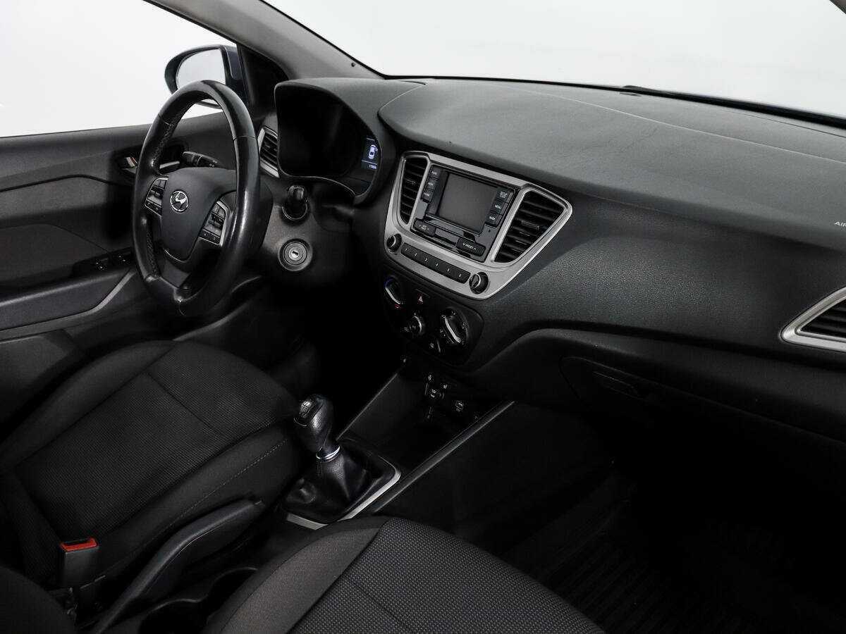 Купить Hyundai Solaris с пробегом. Фото: #11