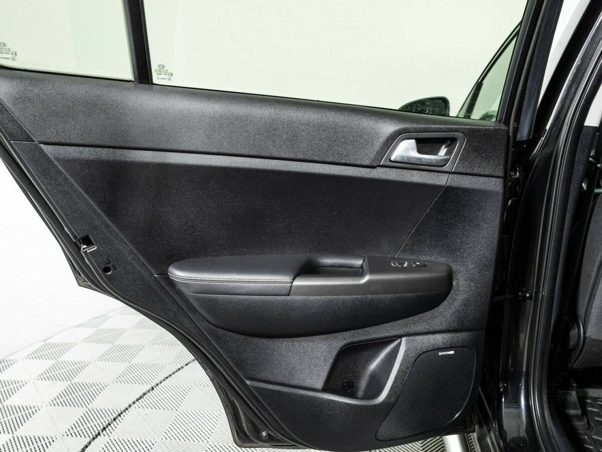 Купить Kia Sportage с пробегом. Фото: #23