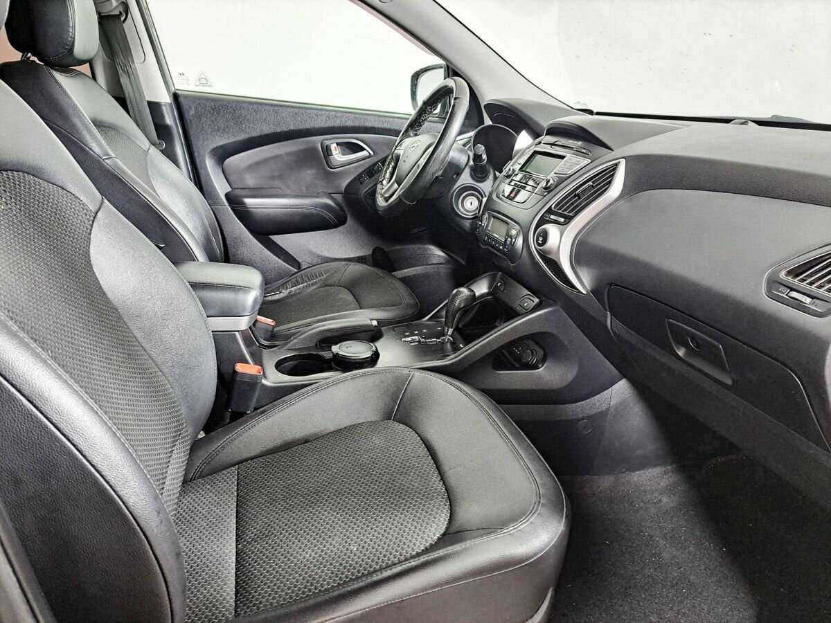 Купить Hyundai ix35 с пробегом. Фото: #8