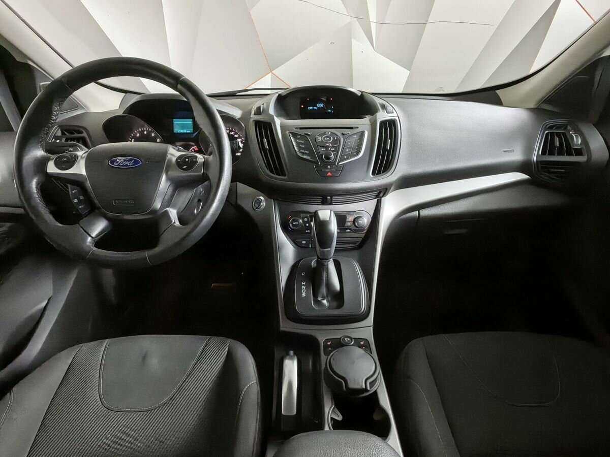 Купить Ford Kuga с пробегом. Фото: #9