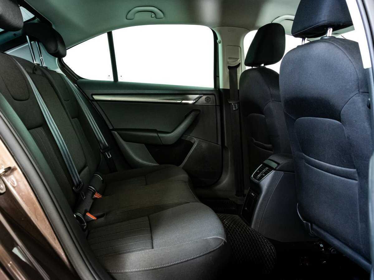 Купить Skoda Octavia с пробегом. Фото: #11