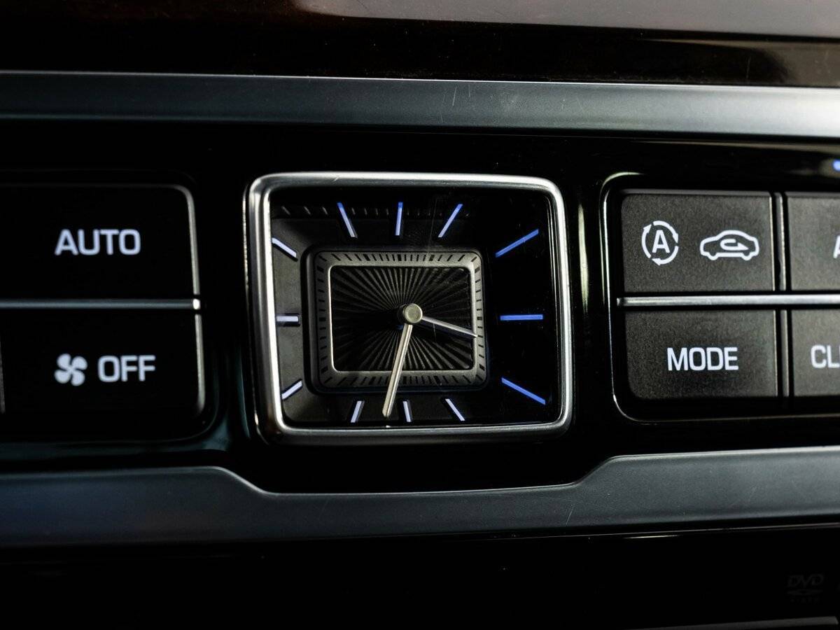 Купить Hyundai Equus с пробегом. Фото: #15