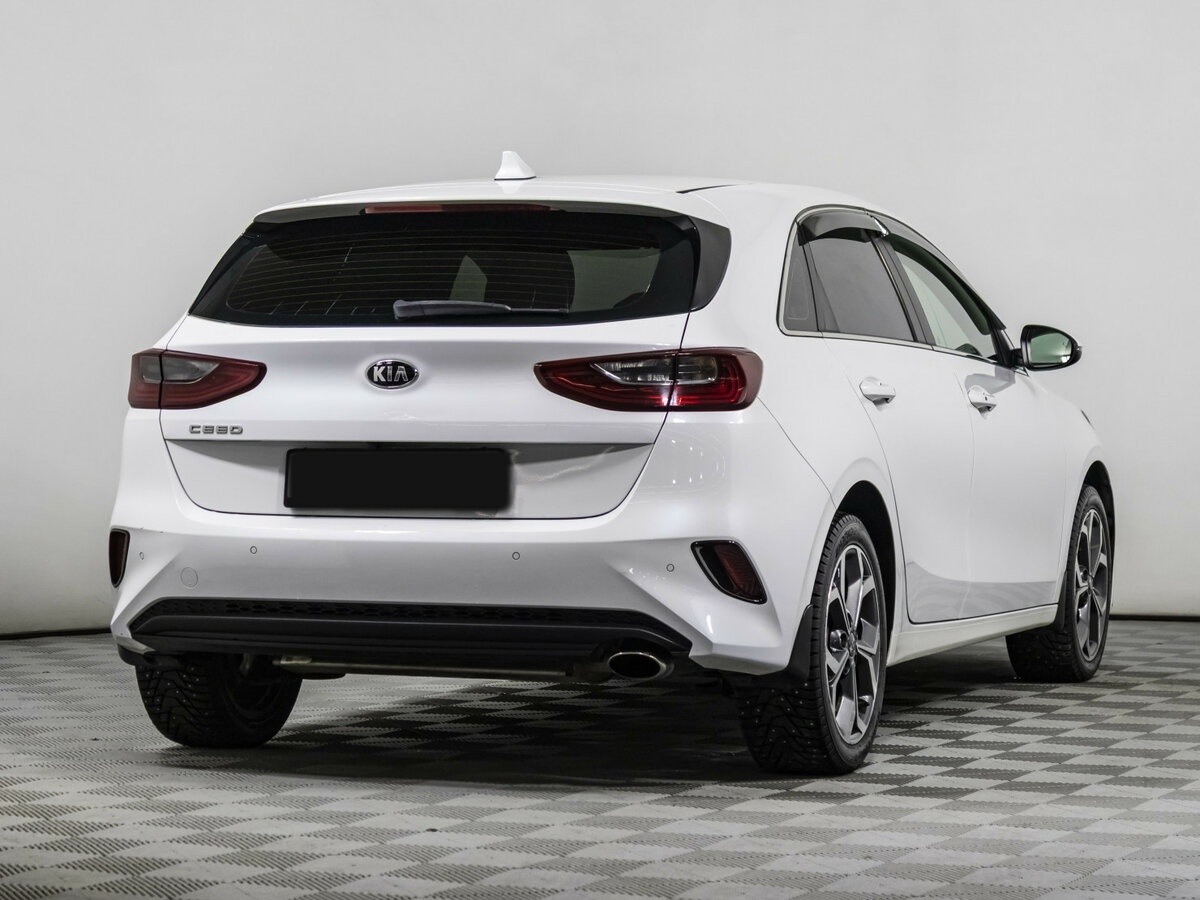 Купить Kia Ceed с пробегом. Фото: #3