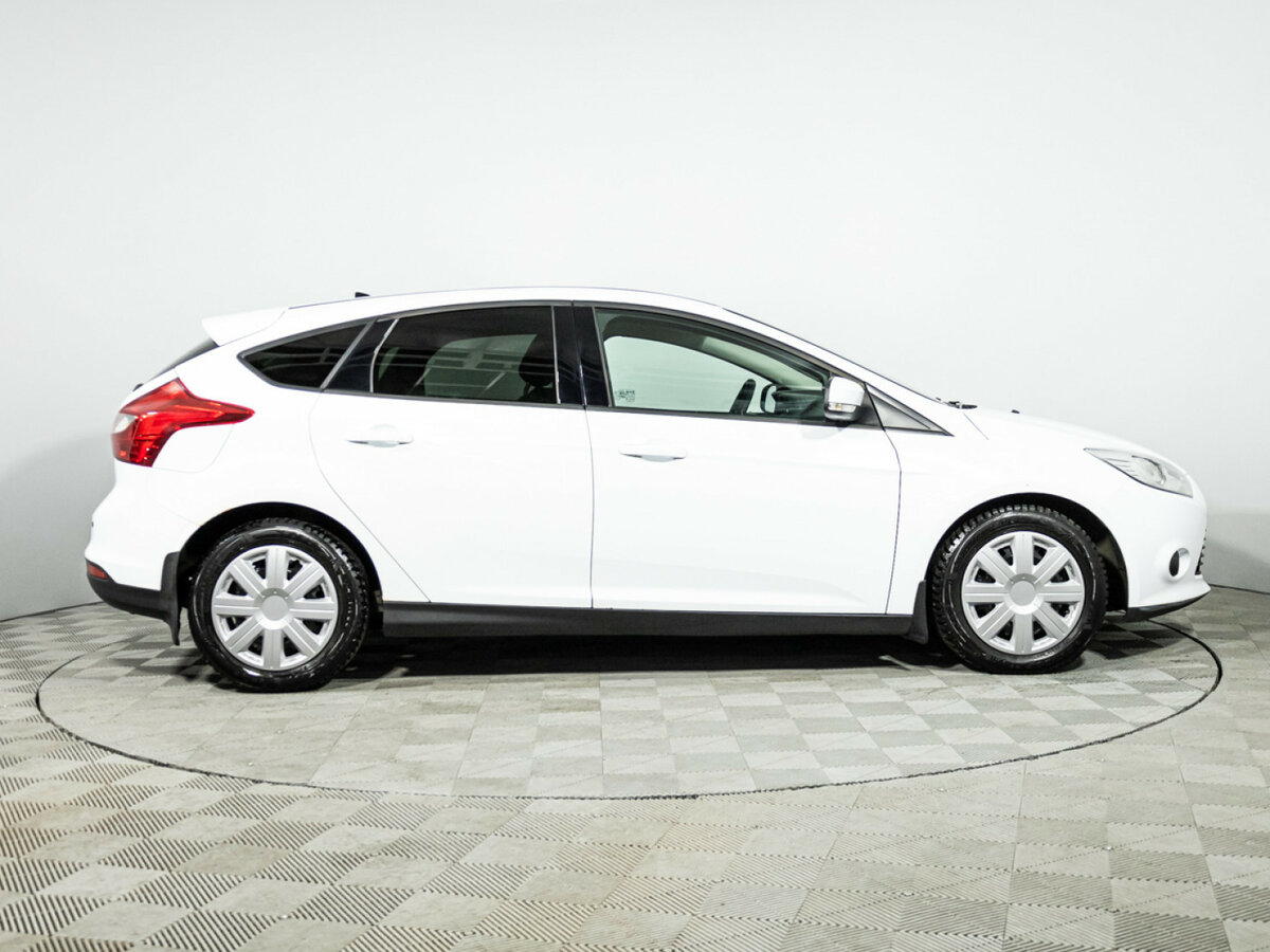 Купить Ford Focus с пробегом. Фото: #3