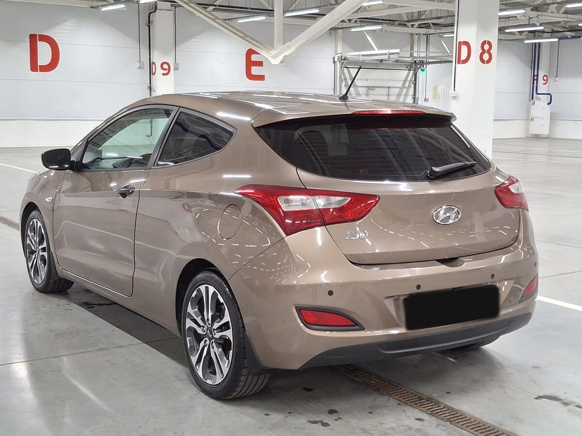 Купить Hyundai i30 с пробегом. Фото: #6
