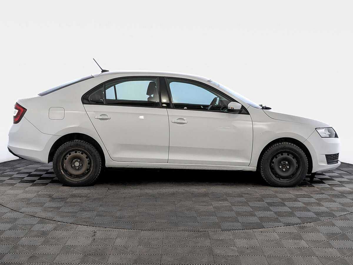 Купить Skoda Rapid с пробегом. Фото: #3