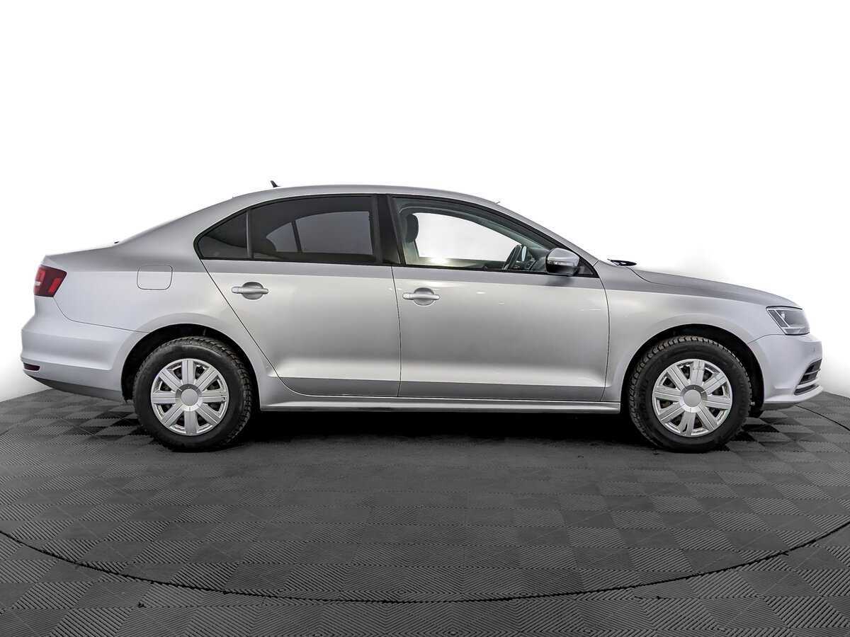 Купить Volkswagen Jetta с пробегом. Фото: #3