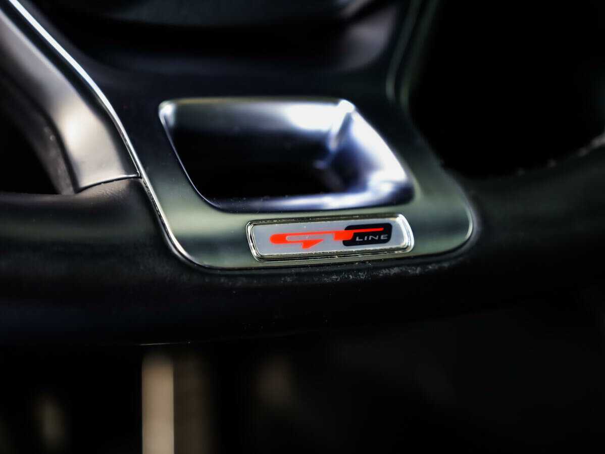 Купить Kia K5 с пробегом. Фото: #16