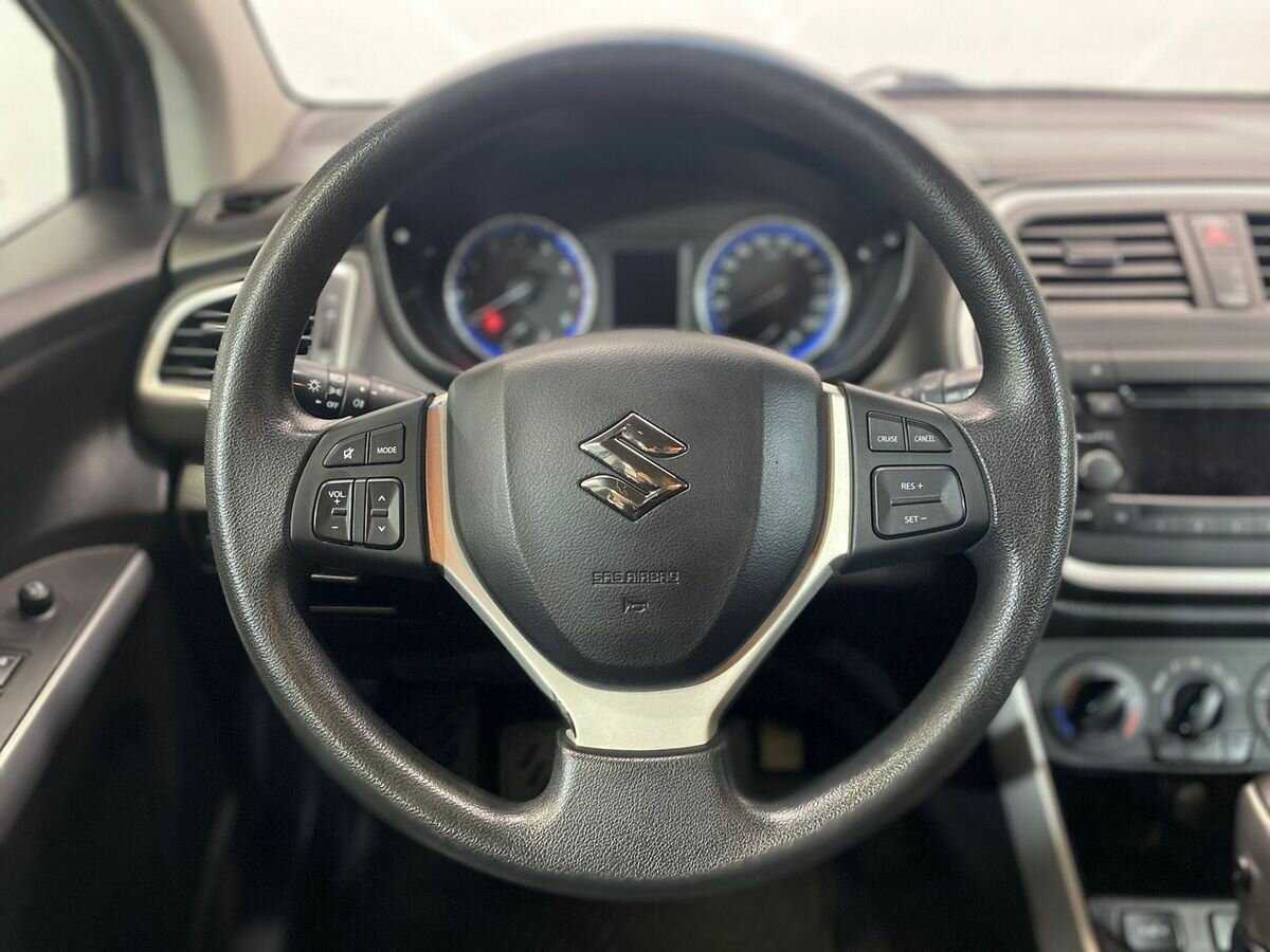 Купить Suzuki SX4 с пробегом. Фото: #11