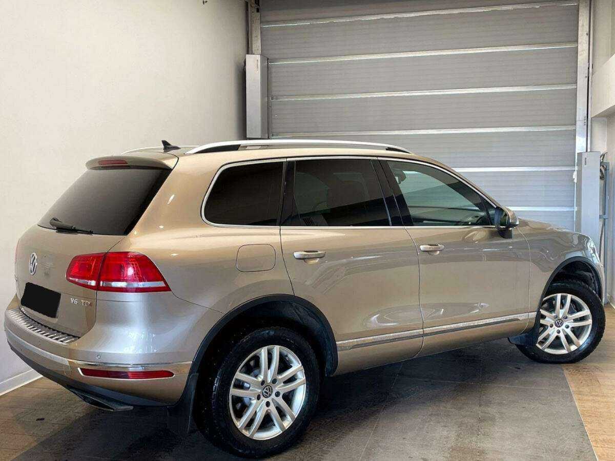 Купить Volkswagen Touareg с пробегом. Фото: #3