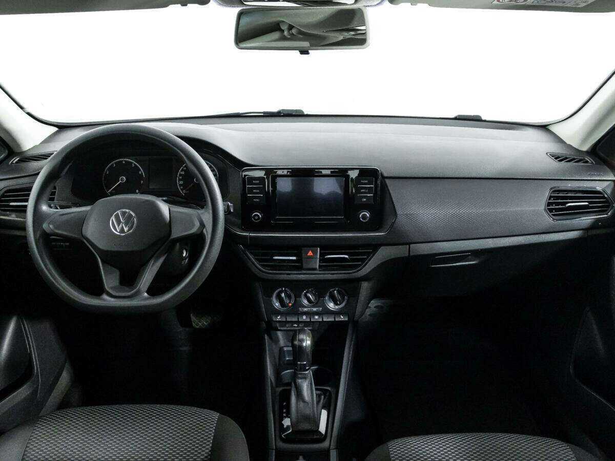 Купить Volkswagen Polo с пробегом. Фото: #11