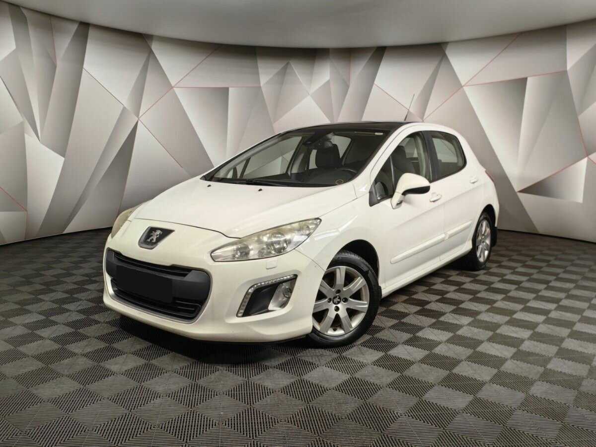Купить Peugeot 308 с пробегом. Посмотреть фото