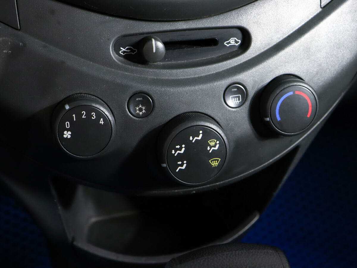 Купить Chevrolet Spark с пробегом. Фото: #15