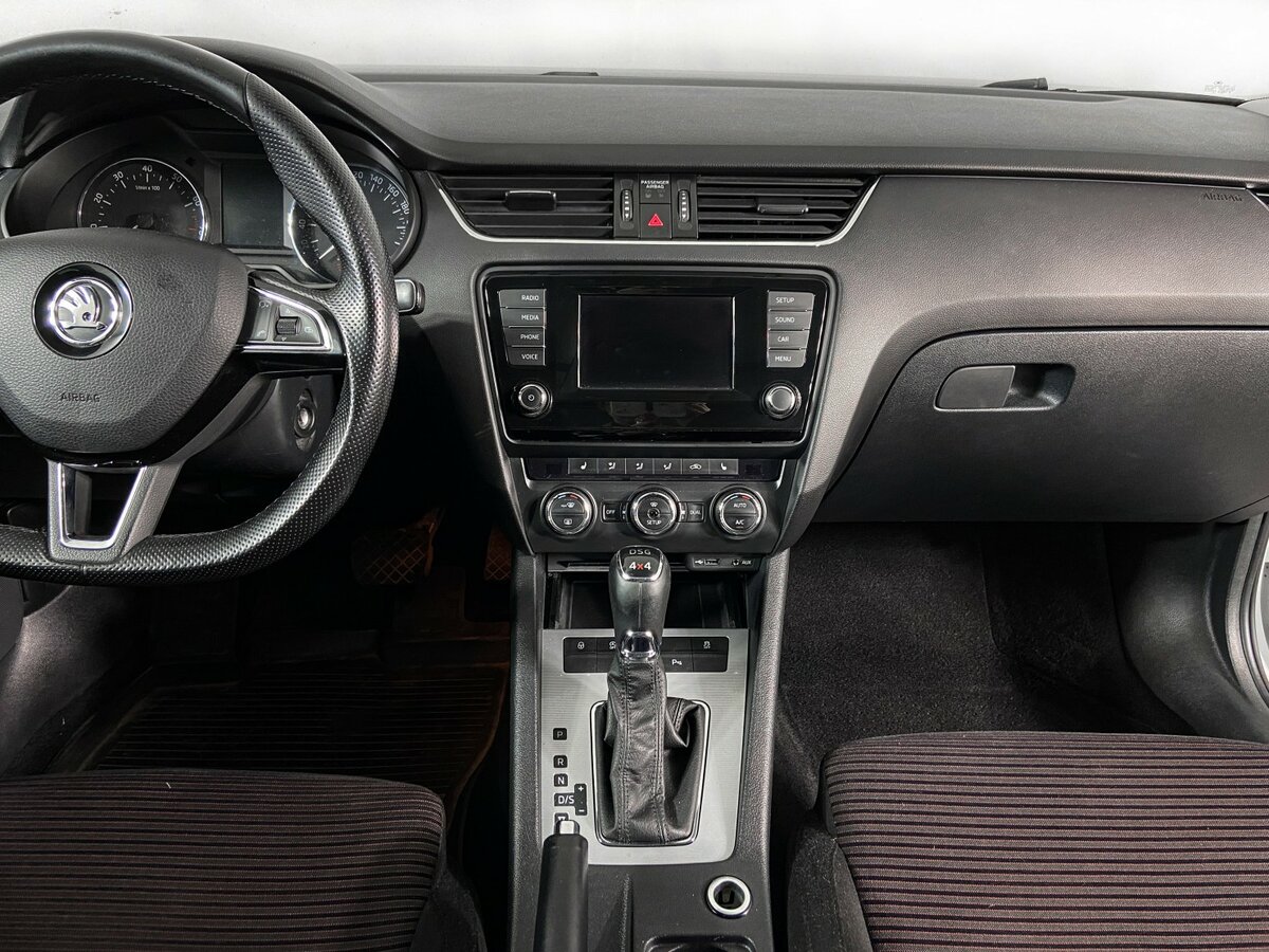 Купить Skoda Octavia с пробегом. Фото: #9