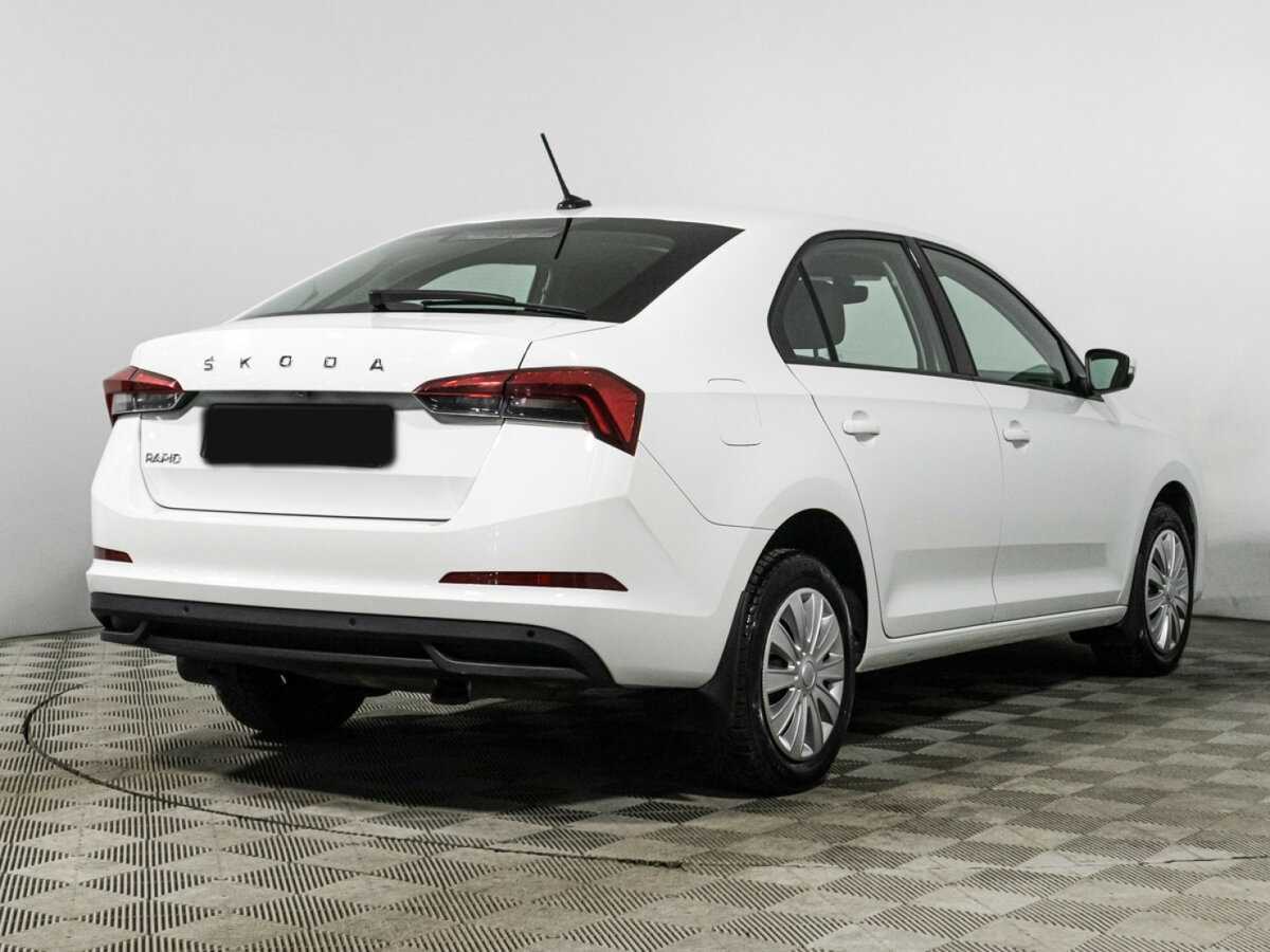 Купить Skoda Rapid с пробегом. Фото: #4