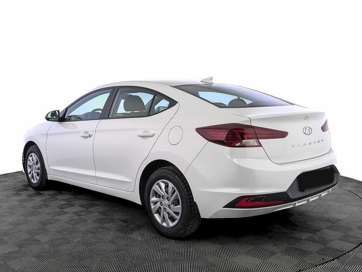Купить Hyundai Elantra с пробегом. Фото: #6