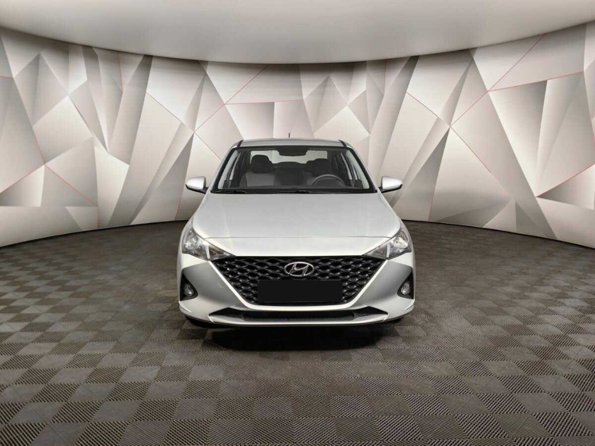 Купить Hyundai Solaris с пробегом. Фото: #6
