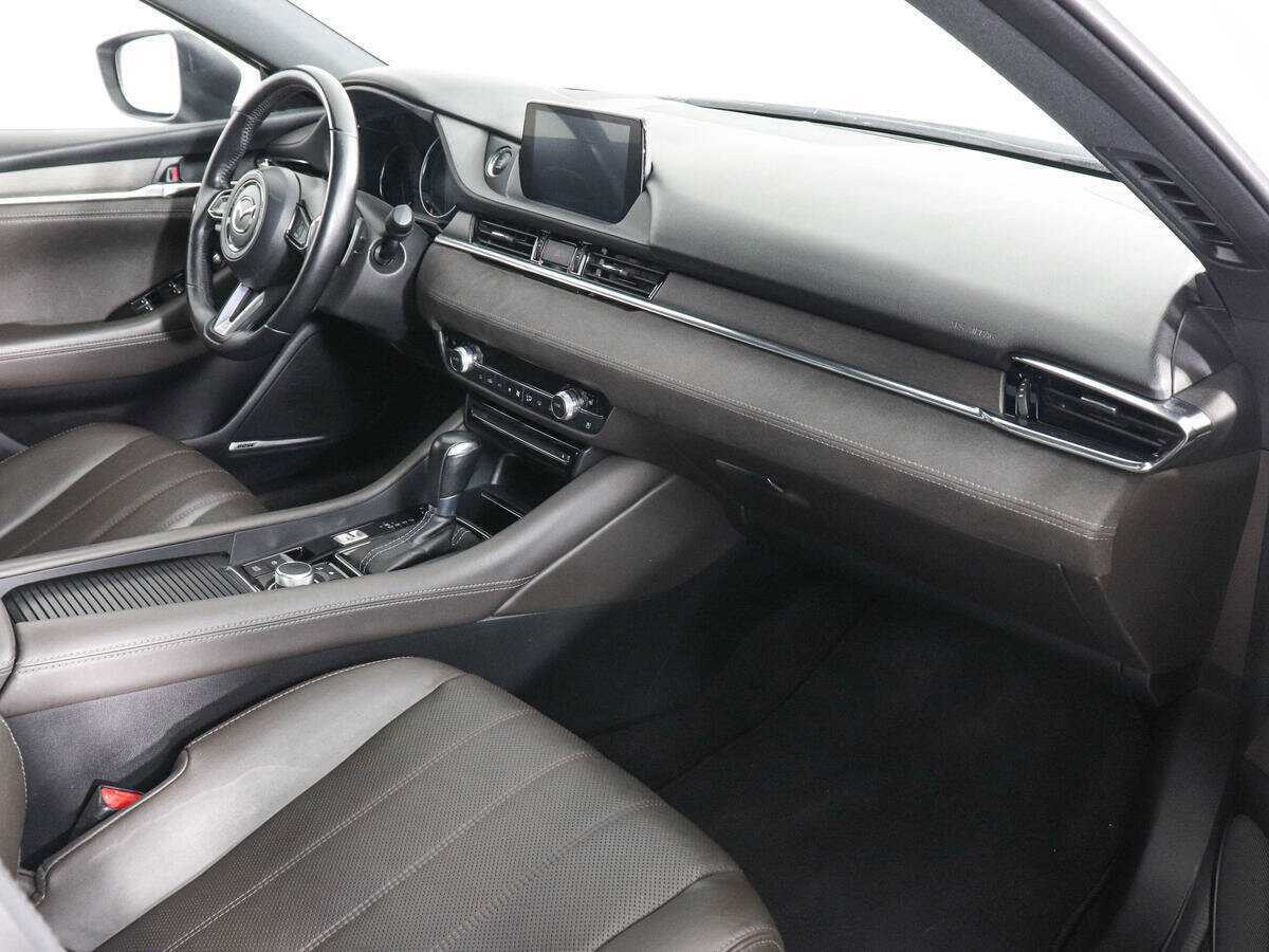Купить Mazda 6 с пробегом. Фото: #9