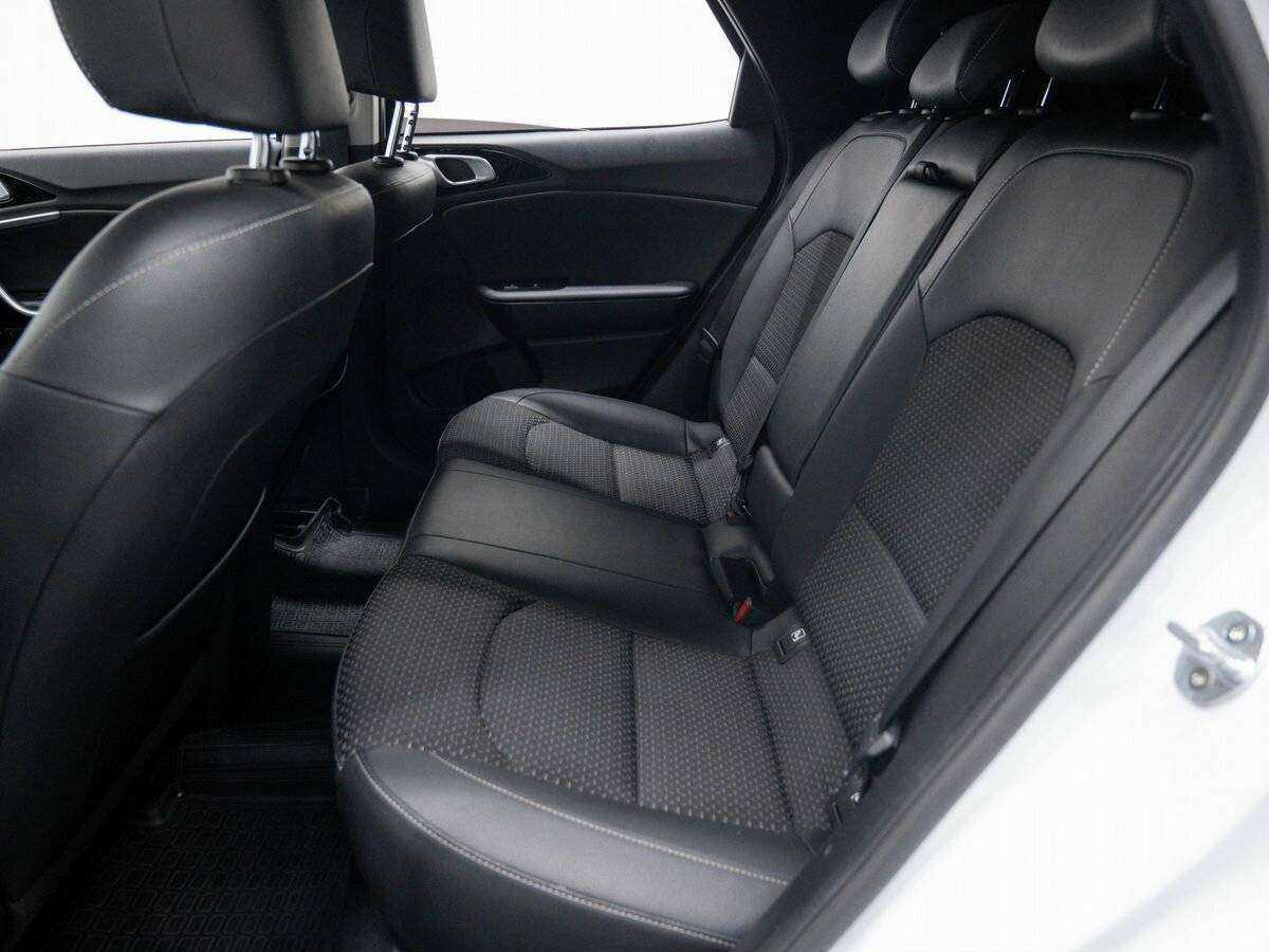 Купить Kia XCeed с пробегом. Фото: #12