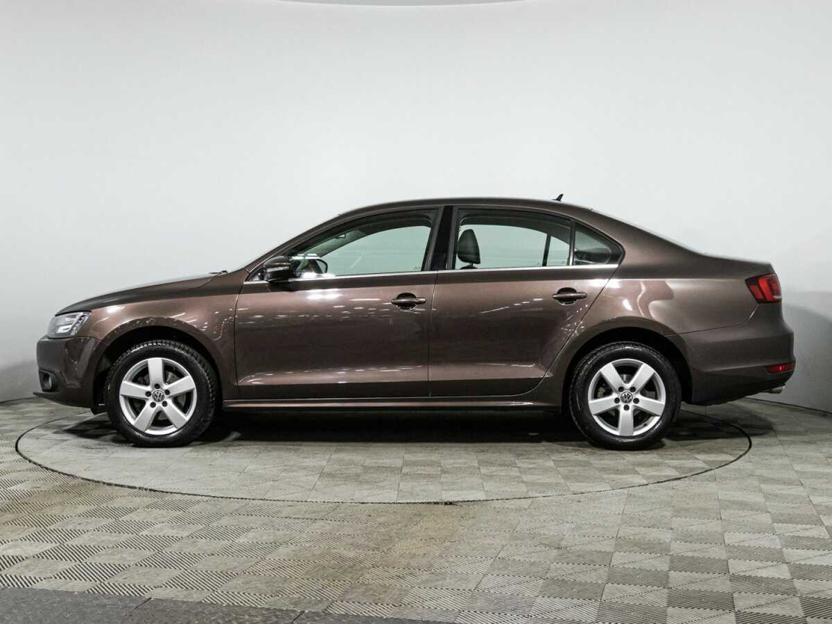Купить Volkswagen Jetta с пробегом. Фото: #7