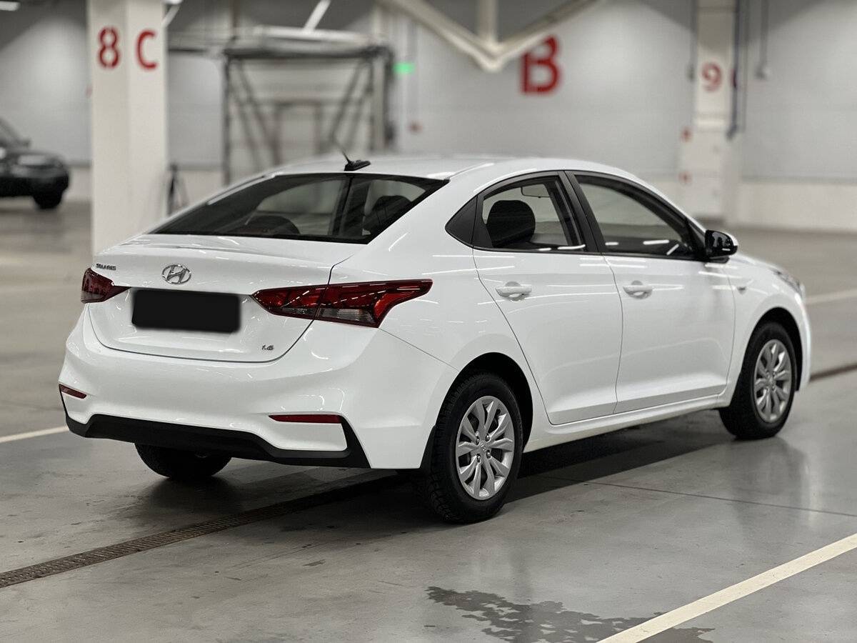 Купить Hyundai Solaris с пробегом. Фото: #4