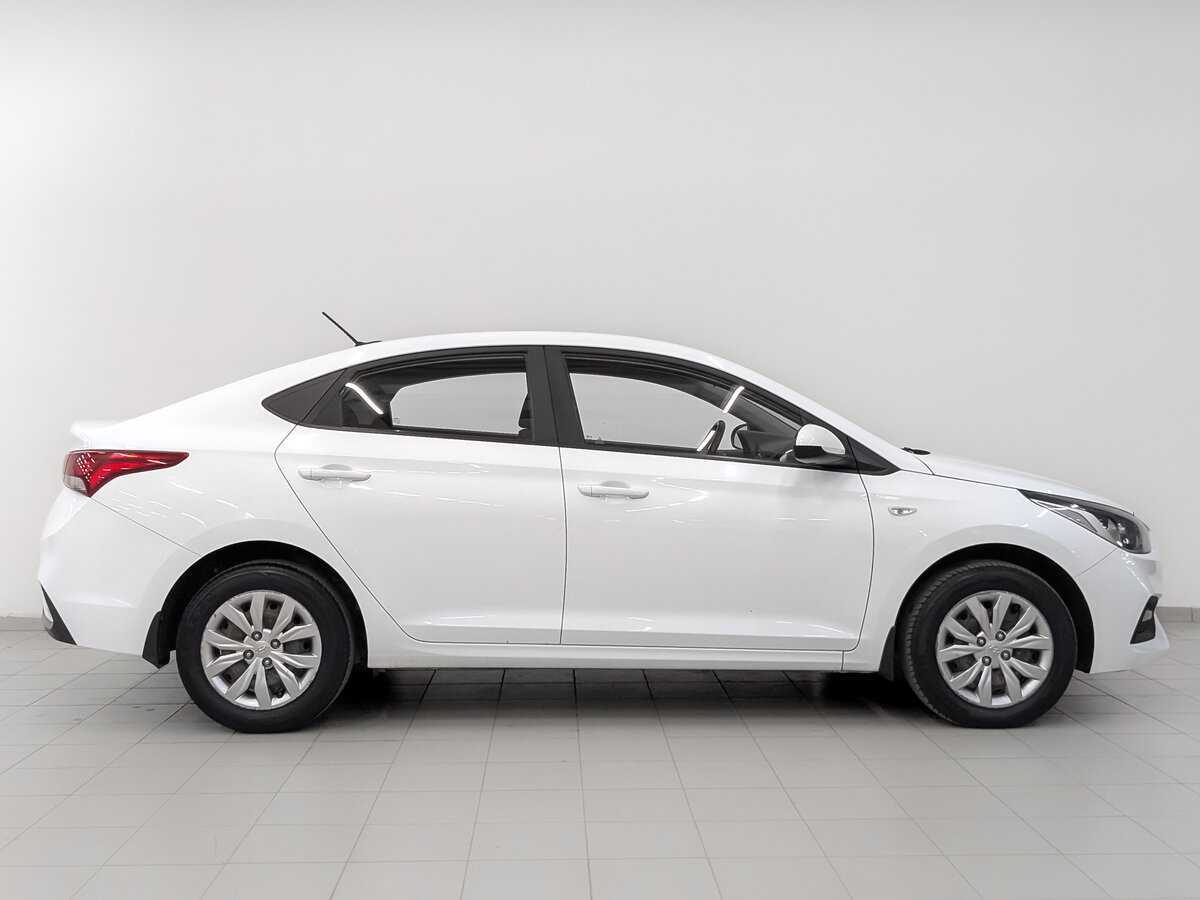 Купить Hyundai Solaris с пробегом. Фото: #3