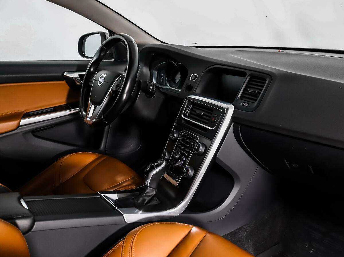 Купить Volvo S60 с пробегом. Фото: #11
