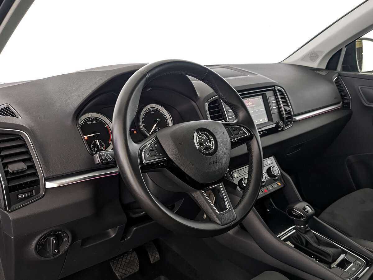 Купить Skoda Karoq с пробегом. Фото: #9