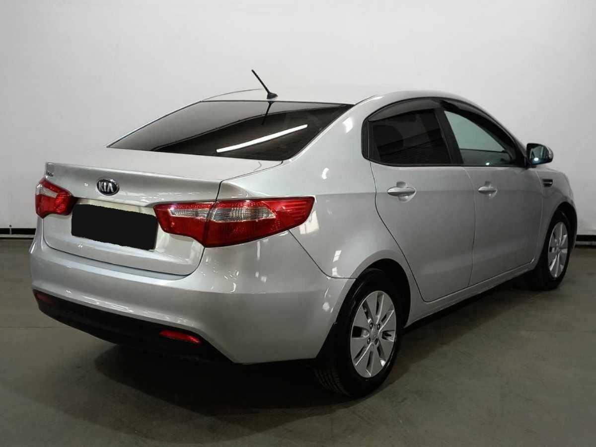 Купить Kia Rio с пробегом. Фото: #4