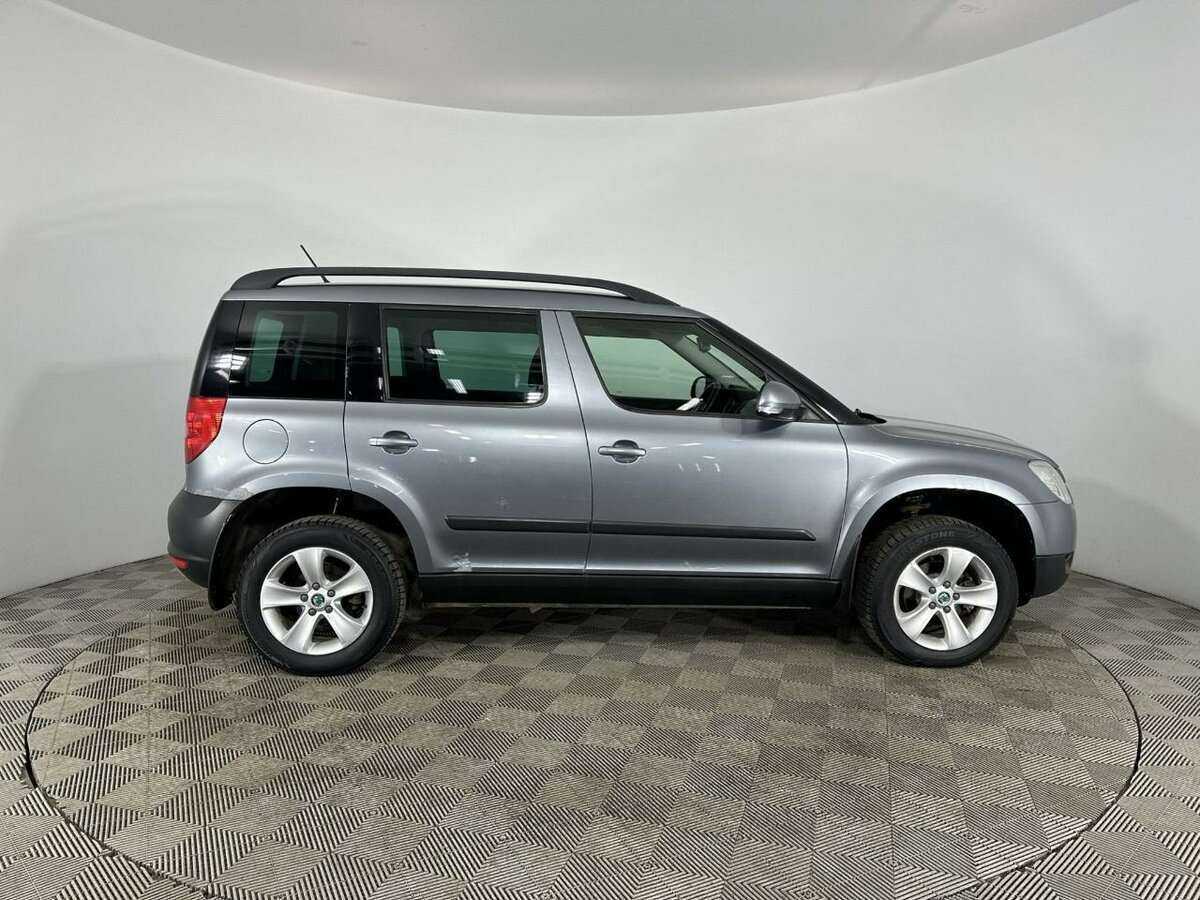 Купить Skoda Yeti с пробегом. Фото: #3
