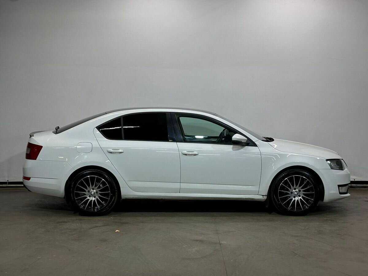 Купить Skoda Octavia с пробегом. Фото: #3