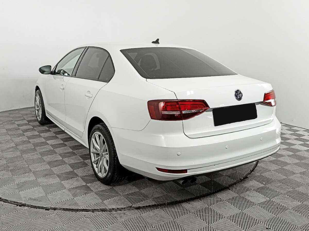 Купить Volkswagen Jetta с пробегом. Фото: #6