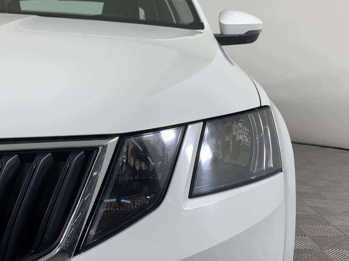Купить Skoda Octavia с пробегом. Фото: #6