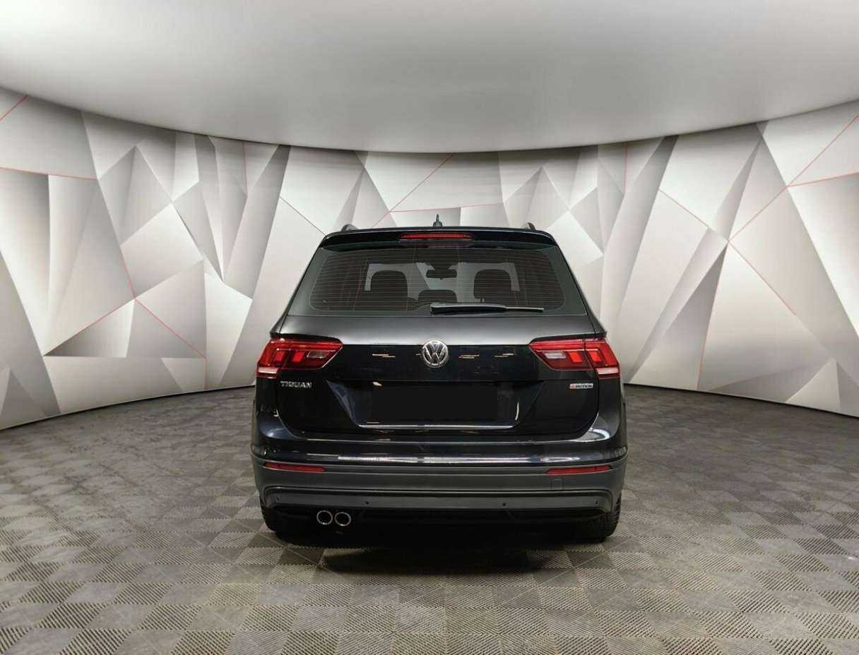 Купить Volkswagen Tiguan с пробегом. Фото: #7