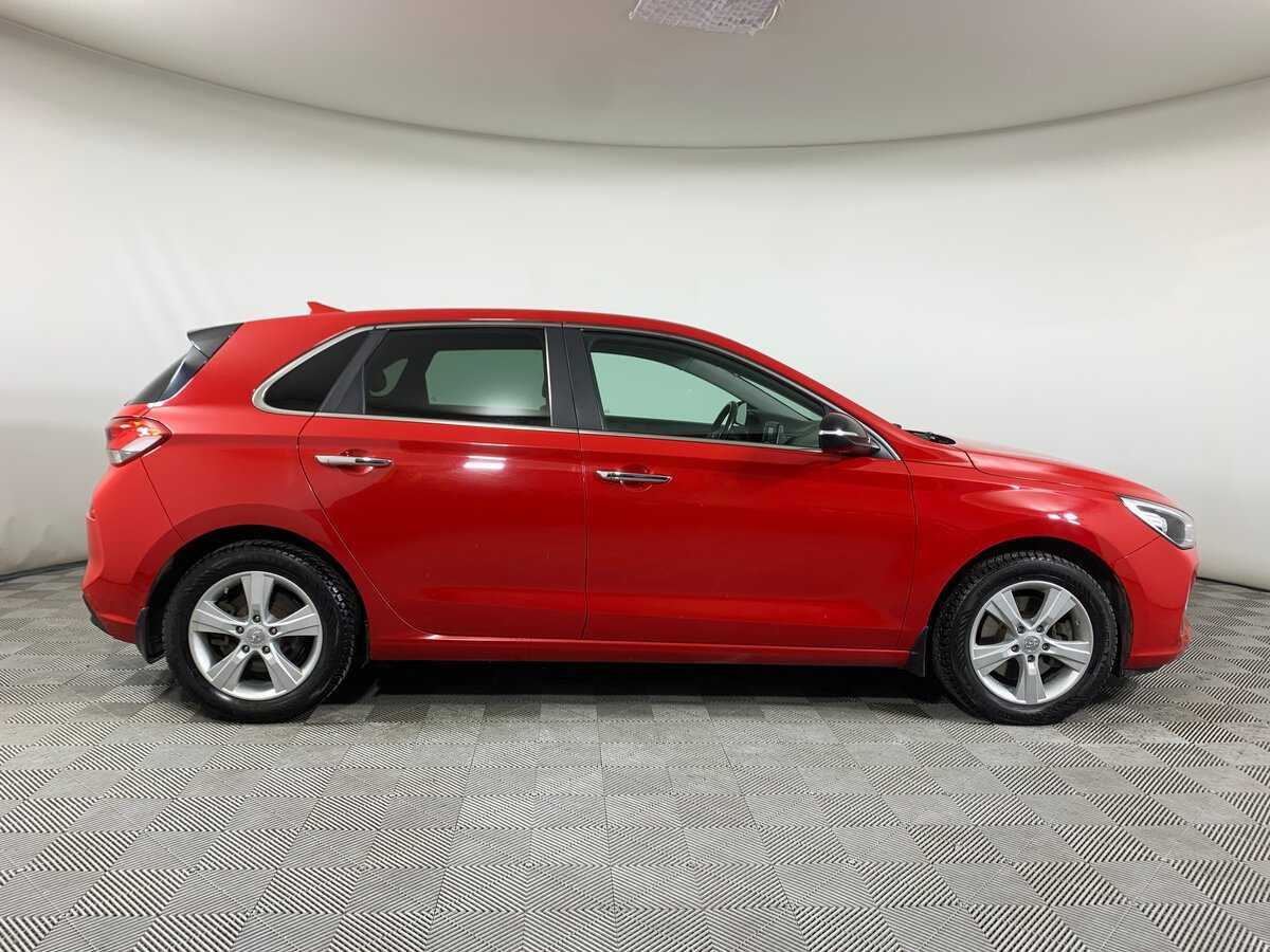 Купить Hyundai i30 с пробегом. Фото: #3