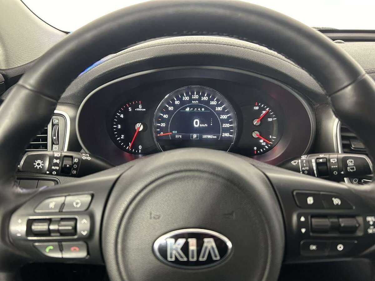 Купить Kia Sorento с пробегом. Фото: #8