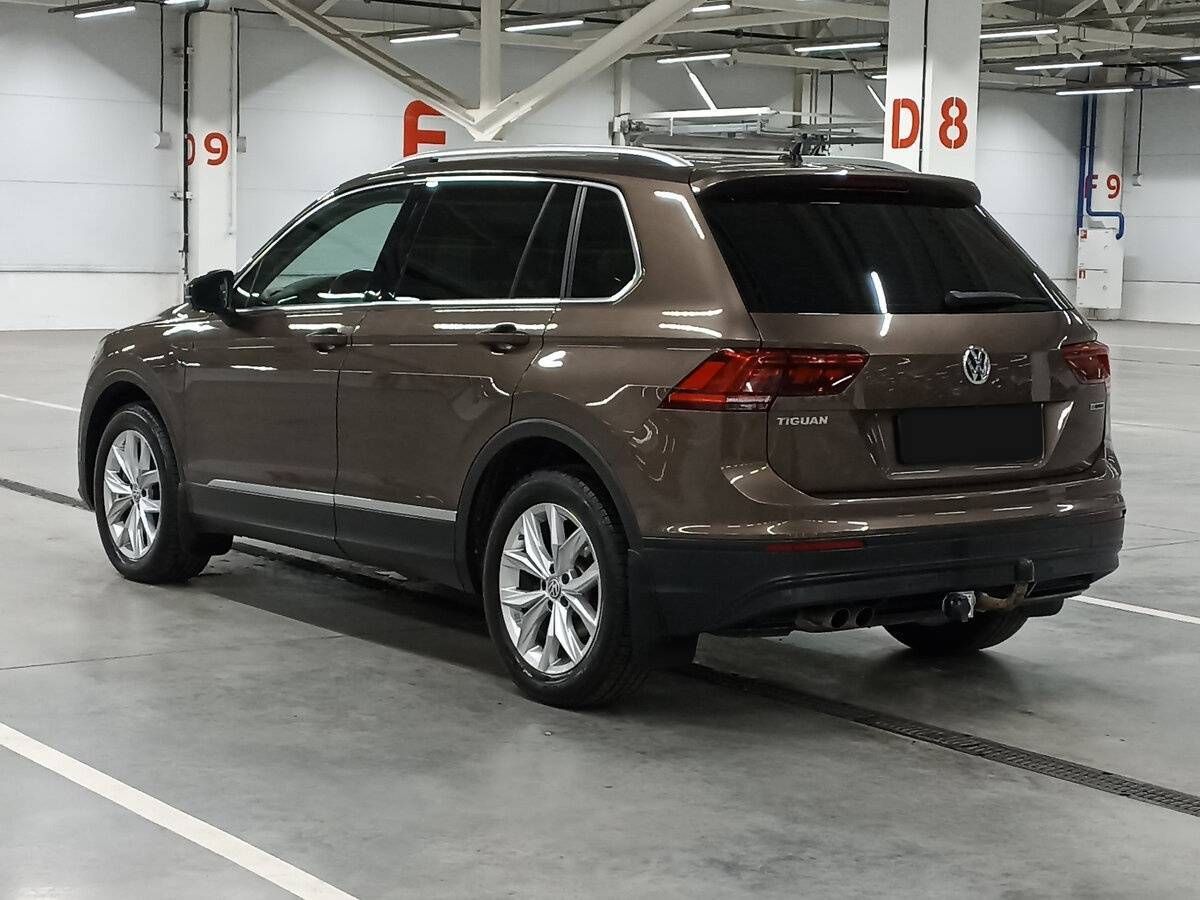 Купить Volkswagen Tiguan с пробегом. Фото: #6