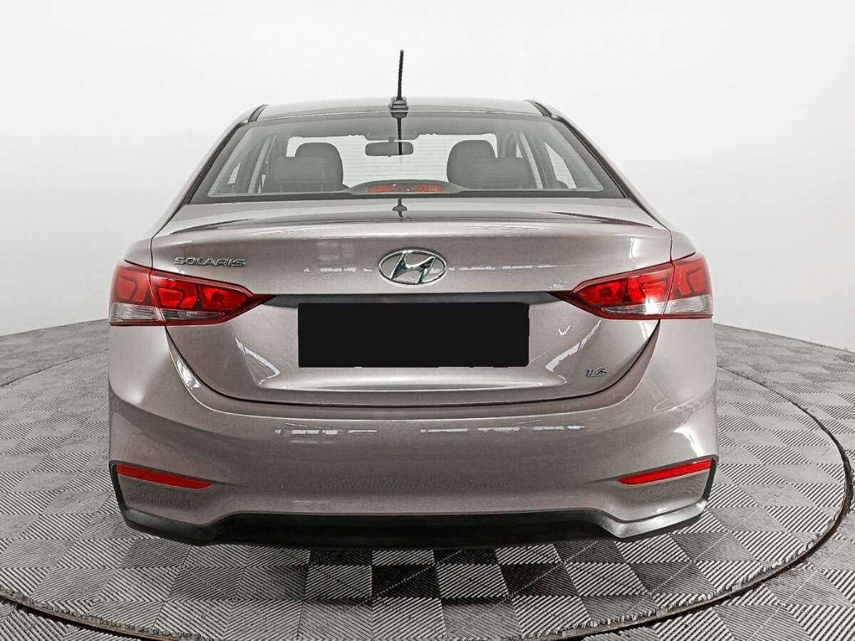 Купить Hyundai Solaris с пробегом. Фото: #5