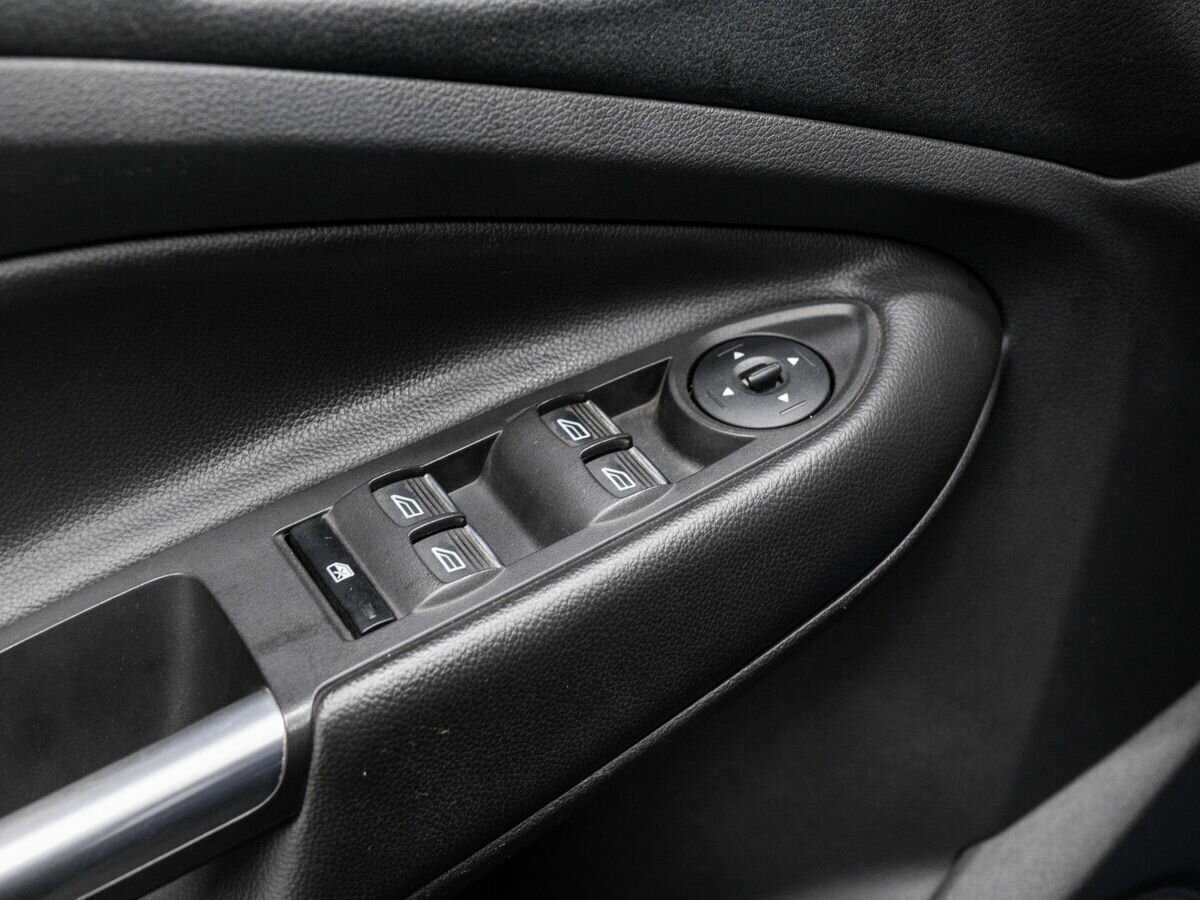 Купить Ford Kuga с пробегом. Фото: #15