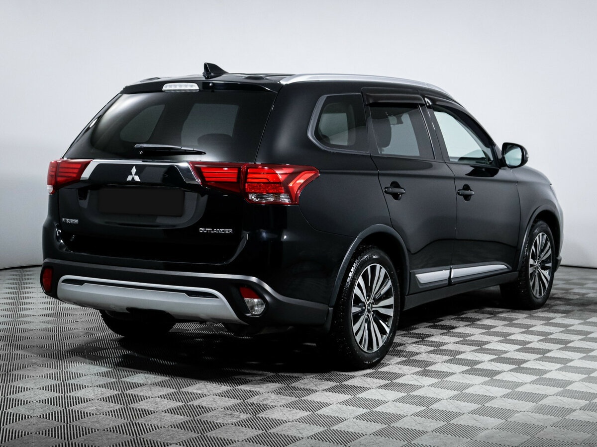 Купить Mitsubishi Outlander с пробегом. Фото: #4