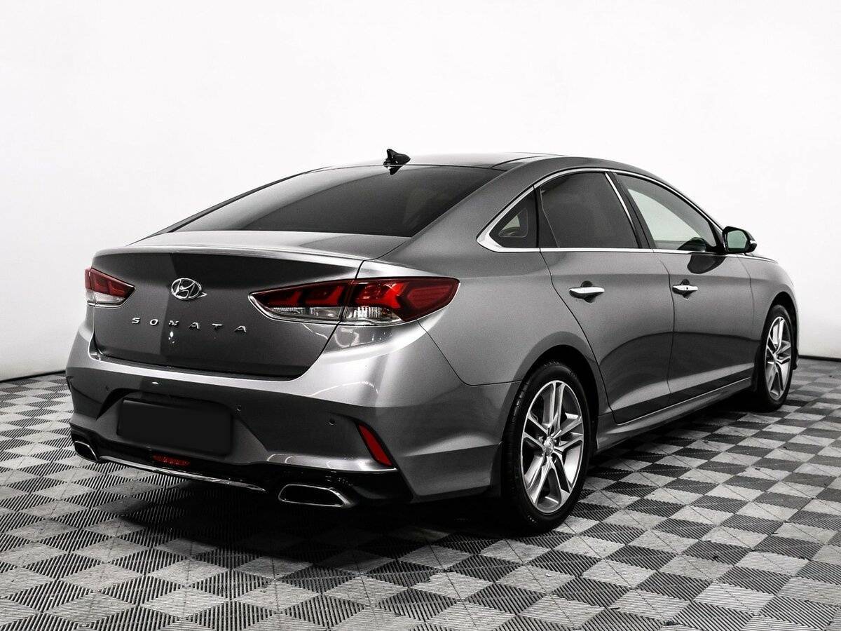 Купить Hyundai Sonata с пробегом. Фото: #4