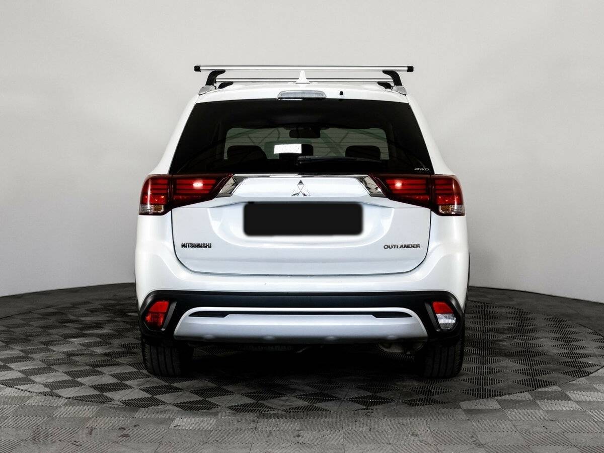 Купить Mitsubishi Outlander с пробегом. Фото: #5