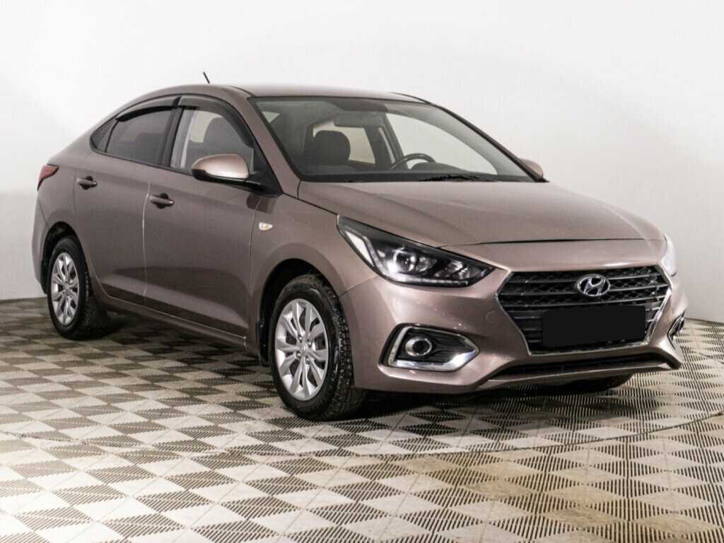 Купить Hyundai Solaris с пробегом. Фото: #2