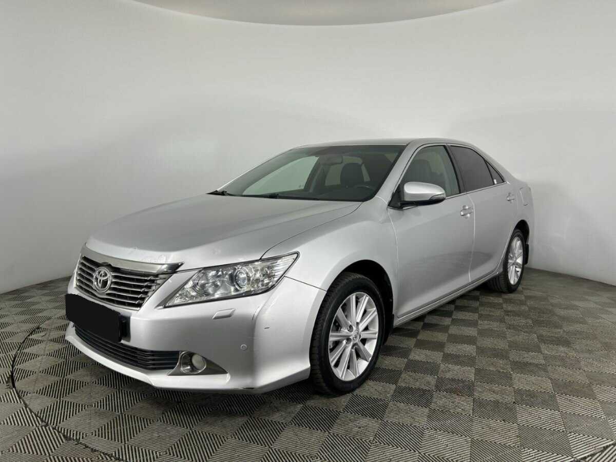 Купить Toyota Camry с пробегом. Посмотреть фото