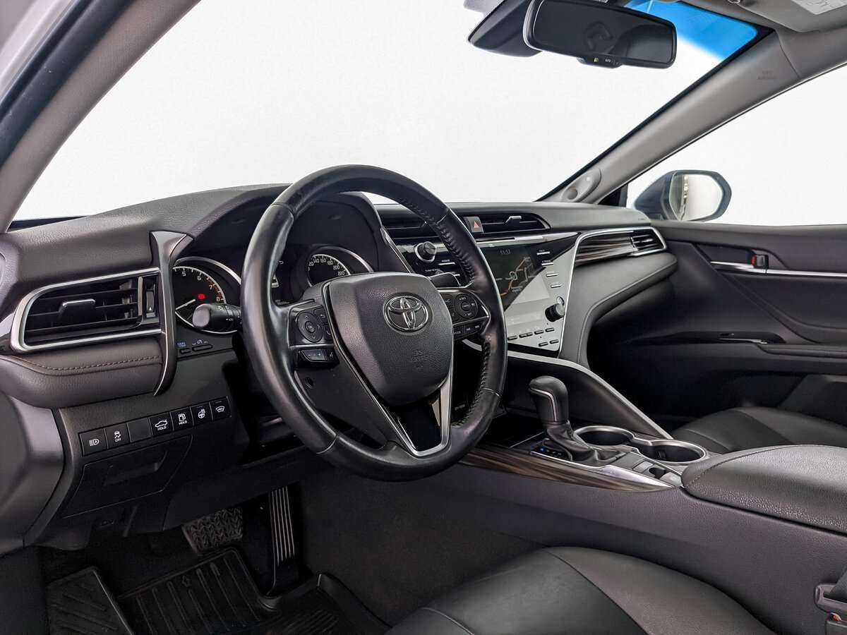 Купить Toyota Camry с пробегом. Фото: #15