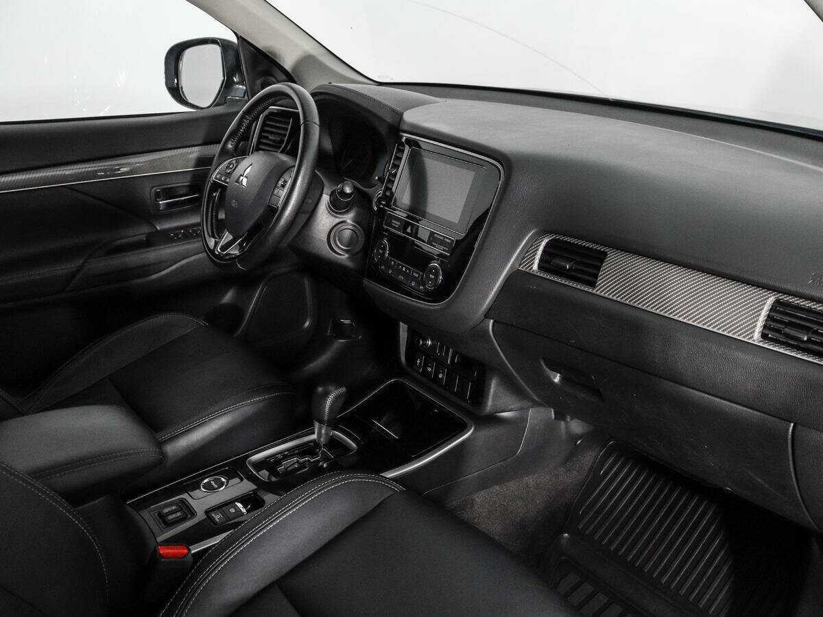 Купить Mitsubishi Outlander с пробегом. Фото: #8