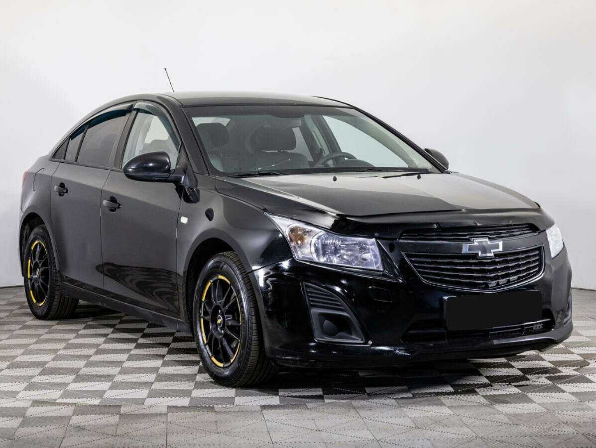 Купить Chevrolet Cruze с пробегом. Фото: #2